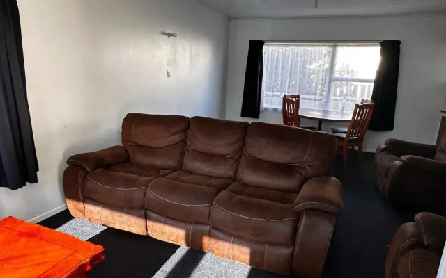 Abbey Travel Lodge Motel