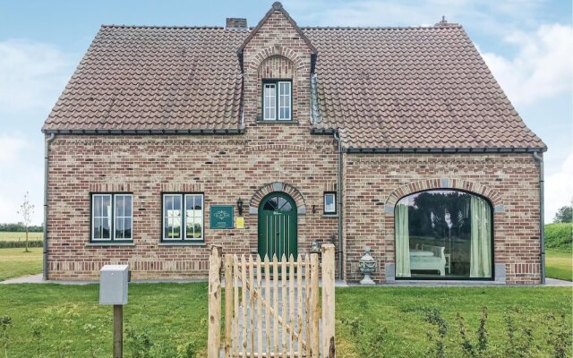 Stunning Home in Wellen With 4 Bedrooms and Wifi