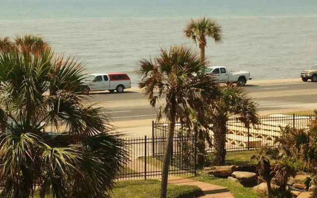My Galveston Getaway at the Maravilla