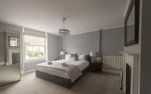 The Mulberry - From 250 Per Night
