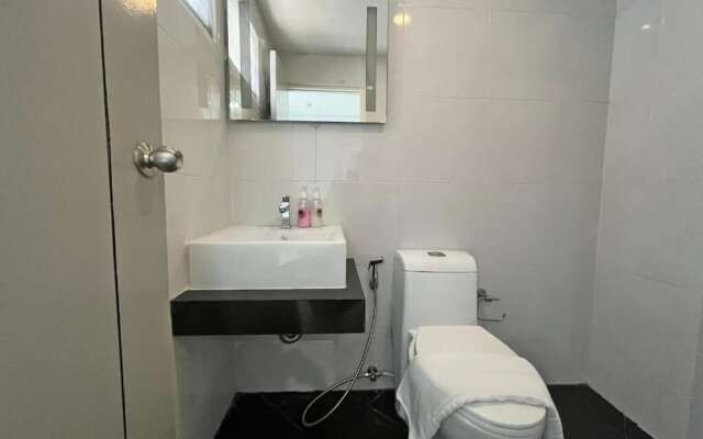 RoomQuest IT Square Don Mueang Airport