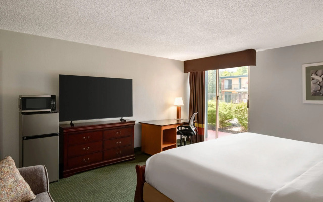 Baymont by Wyndham Salem Roanoke Area