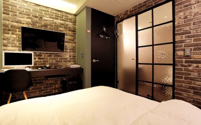 Suwon Gwonseon-dong Jani B Hotel