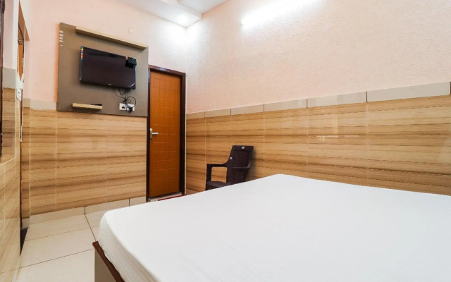 SPOT ON 85285 Shikhar Hotel