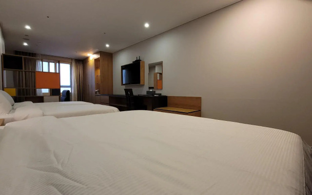 Embledon Hotel