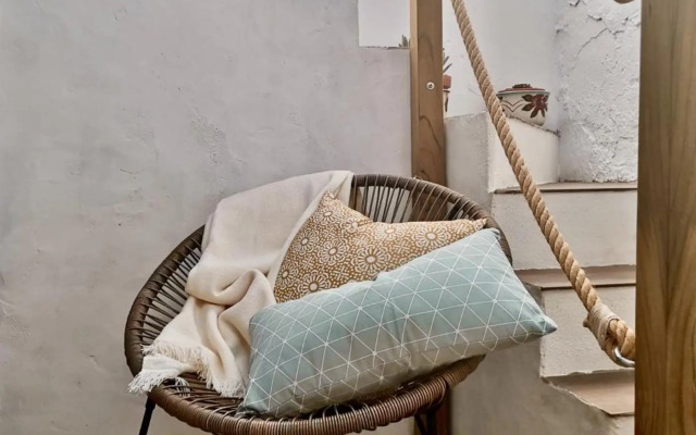 Algarve house, sun, terrace, views and barbecue