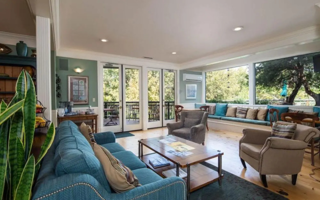 The Inn Above Oak Creek