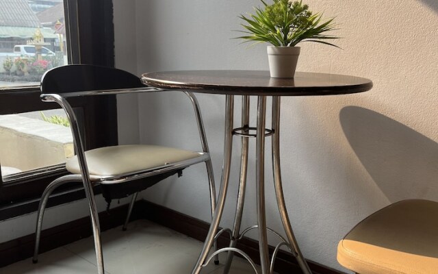 Chat Residence Hotel