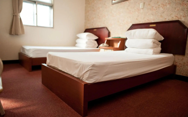 New May Flower Hotel