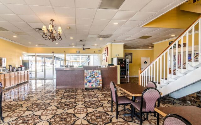 Days Inn Six Flags Mall