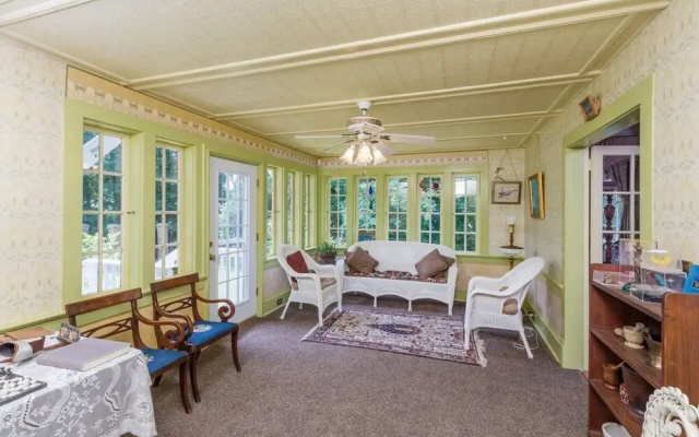 The Cedars Bed and Breakfast