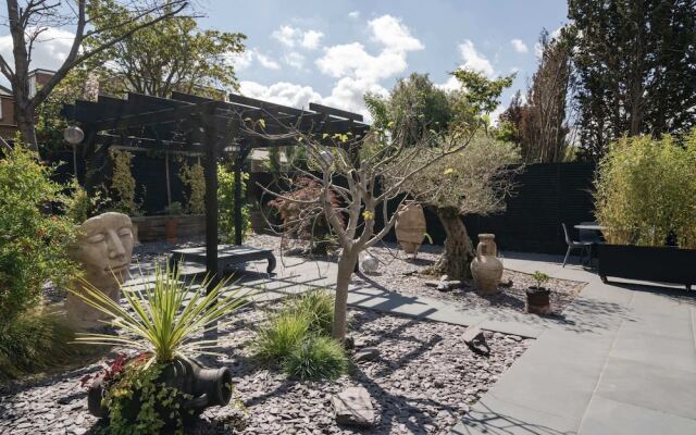 Stunning 5 Bed House in Willesden Green!