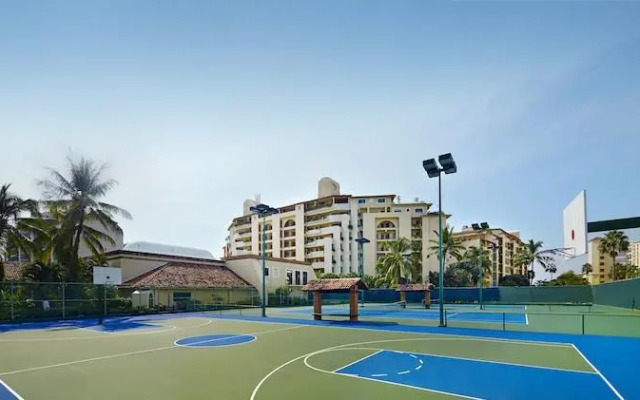 Family Luxury Suites by Velas Vallarta - All Inclusive