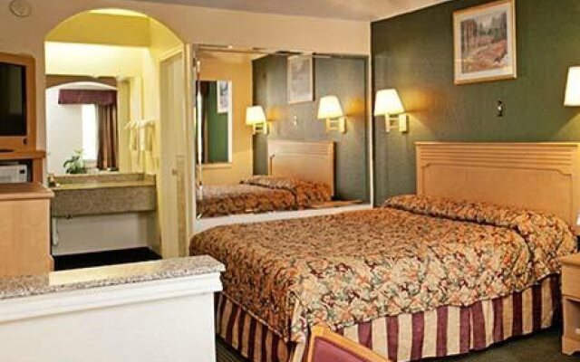 Crystal Inn 249 North