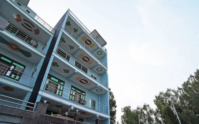 Oyo 60689 Ss Villa