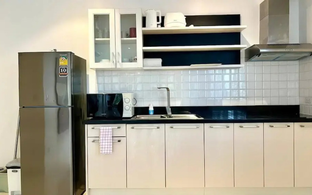 B6 1 Bedroom 1 Bath Partial Seaview at Karon