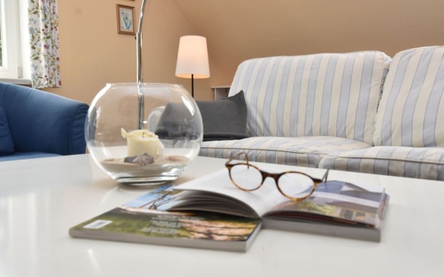 Child-friendly Seaside Apartment in Wittenbeck