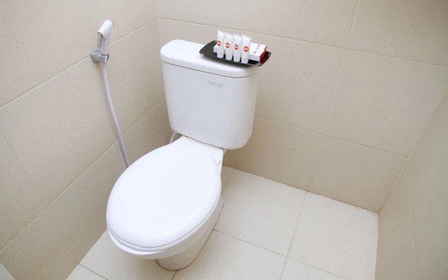 Zamrud Hotel by OYO Rooms