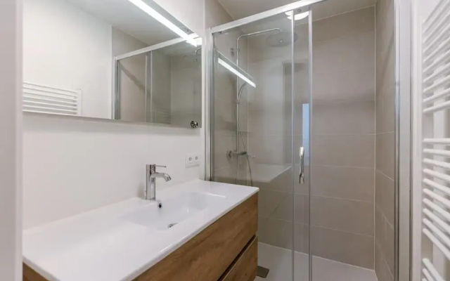 Ostend Luxury 4-guest Balcony and Free Parking