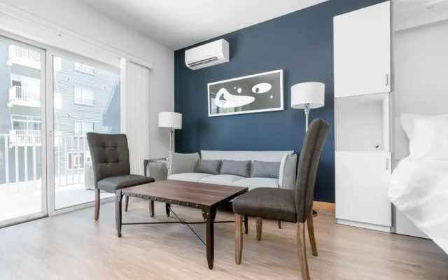 Milwaukee River Condos by Barsala