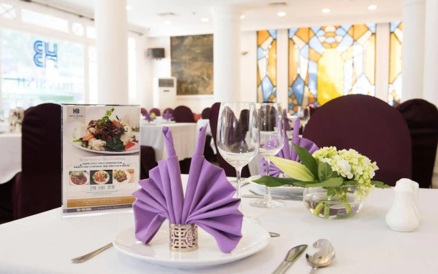 Hoa Binh Hotel