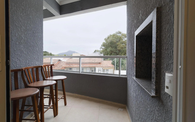 Apto c/ churrasq a 300m da praia em Floripa RES201