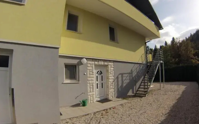 Bloch Apartments