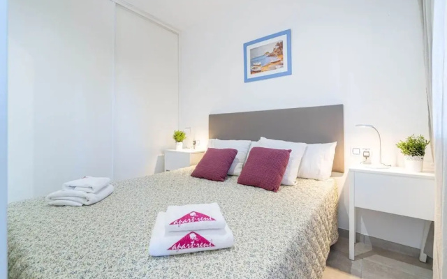 Apartment in Empuriabrava With Beach Access