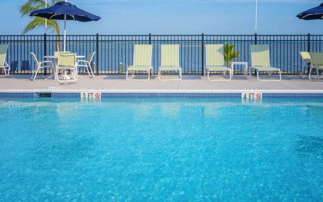 Blufin Bungalows & Marina