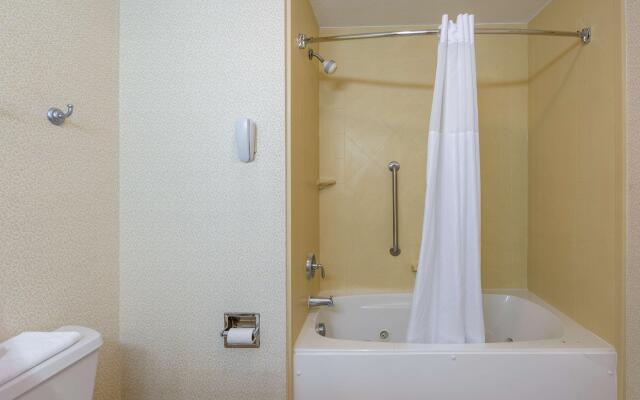 Hampton Inn London-North