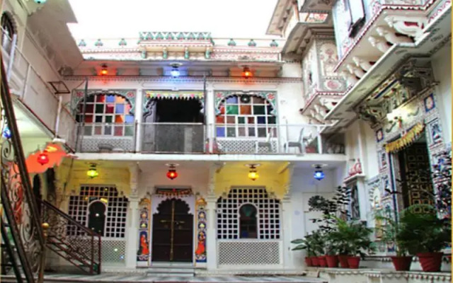 Shree Jagdish Mahal Heritage Hotel