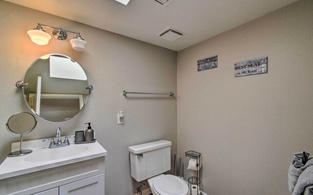 3 Mi to Mill Ave: Central Condo w/ Patio in Tempe