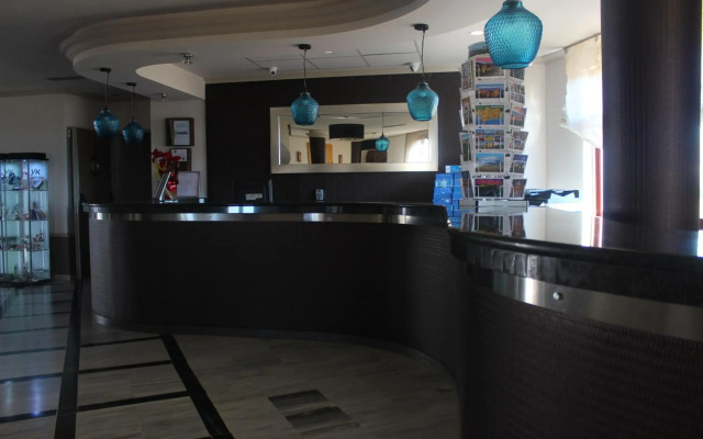 Hotel Reyes Ziríes