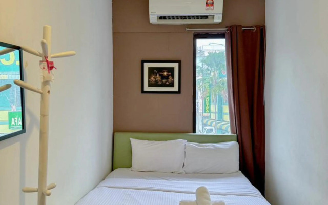 Sunny Side by OYO Rooms