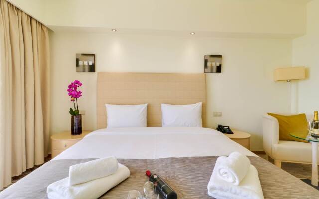 Olympian Bay Grand Resort