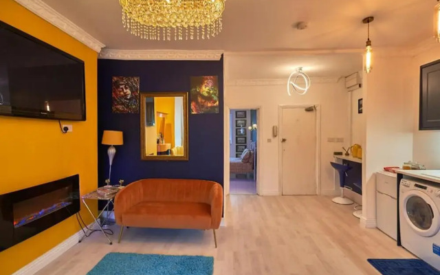 Flat in Kemptown. Road Opposite to Beach