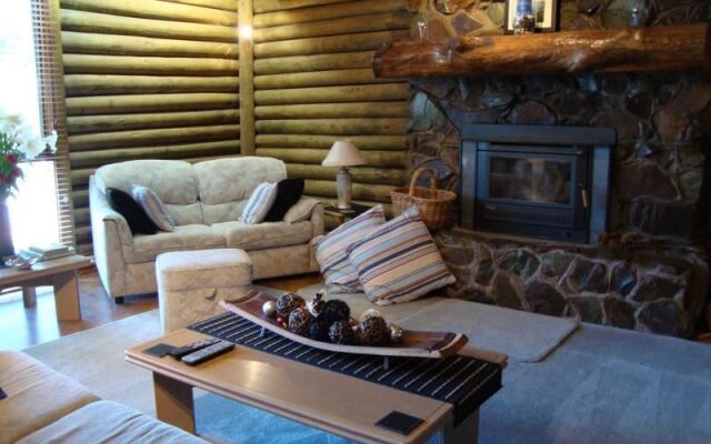 Sunway Farm Bed & Breakfast & Rosebud Cottage