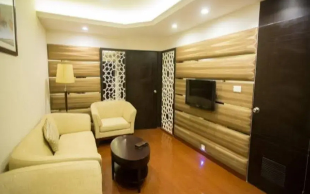 Royal Reve Hotel