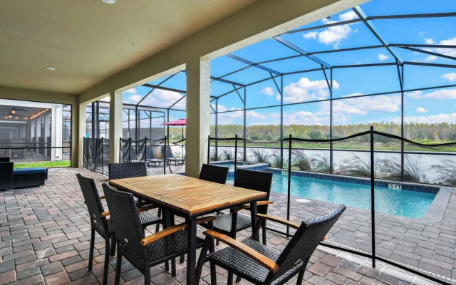 Storey Lake 10br Lakeview Home 4165