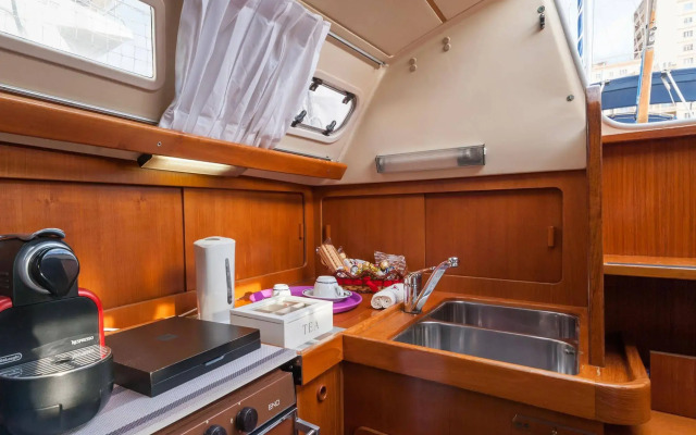 Boat  Breakfast Cagliari