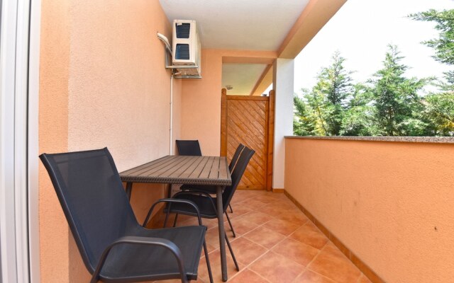 Apartments Arsen 928