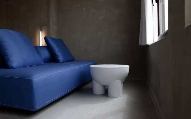 99 Adrianou Luxury Urban Stay