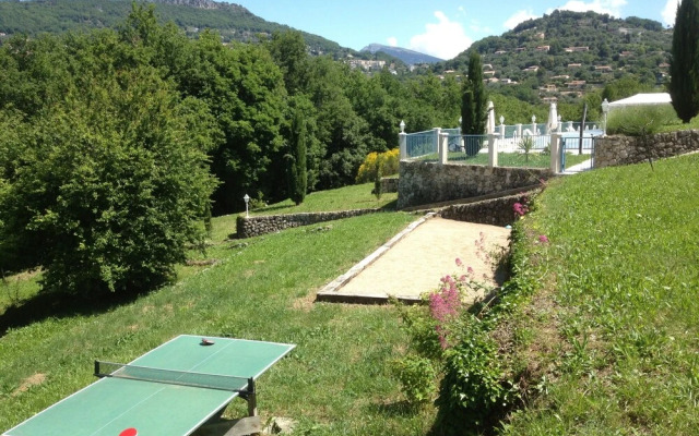 B&B With Charm - Quiet With Kitchen & sw Pool