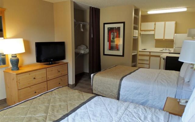 Extended Stay America Suites Kansas City Shawnee Mission