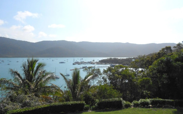 Coral Point Lodge