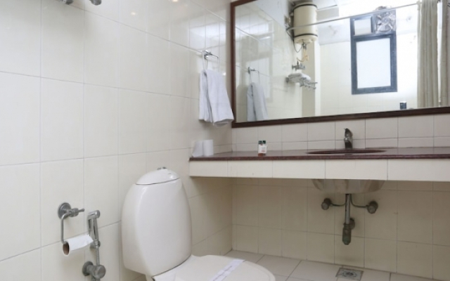 OYO 3499 Tekarees Inn