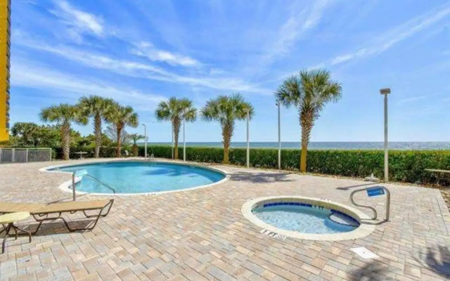 Carolinian Resort 2032