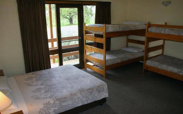 Mountain Creek Motel