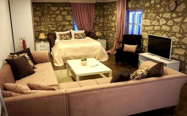 Simira Hotel