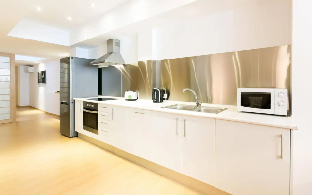 Serennia Cest Apartamentos Arc de Triomf